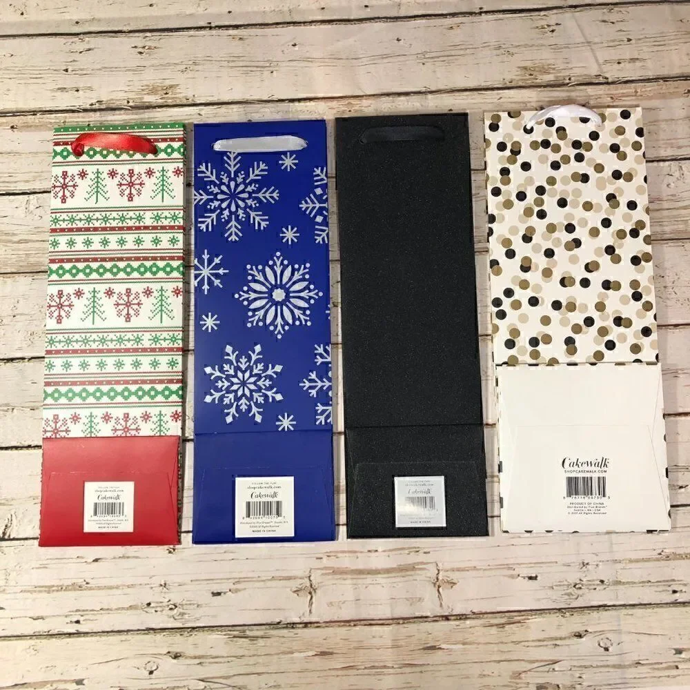 Set of 4 bottle gift bags by Cakewalk- New